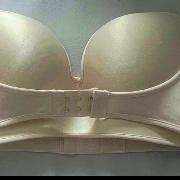Tan Strapless Push-up Bra - Picture 1 of 3